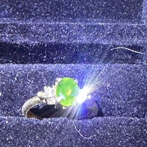 Elegant Silver and Green Gemstone Ring